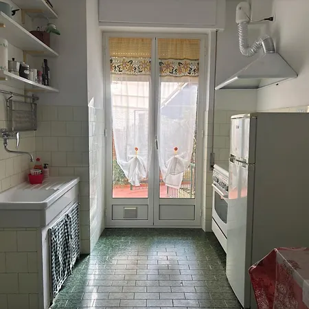 1962 Apartment *